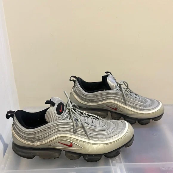 Nike Silver and Black Sneakers - Picture 2 of 7